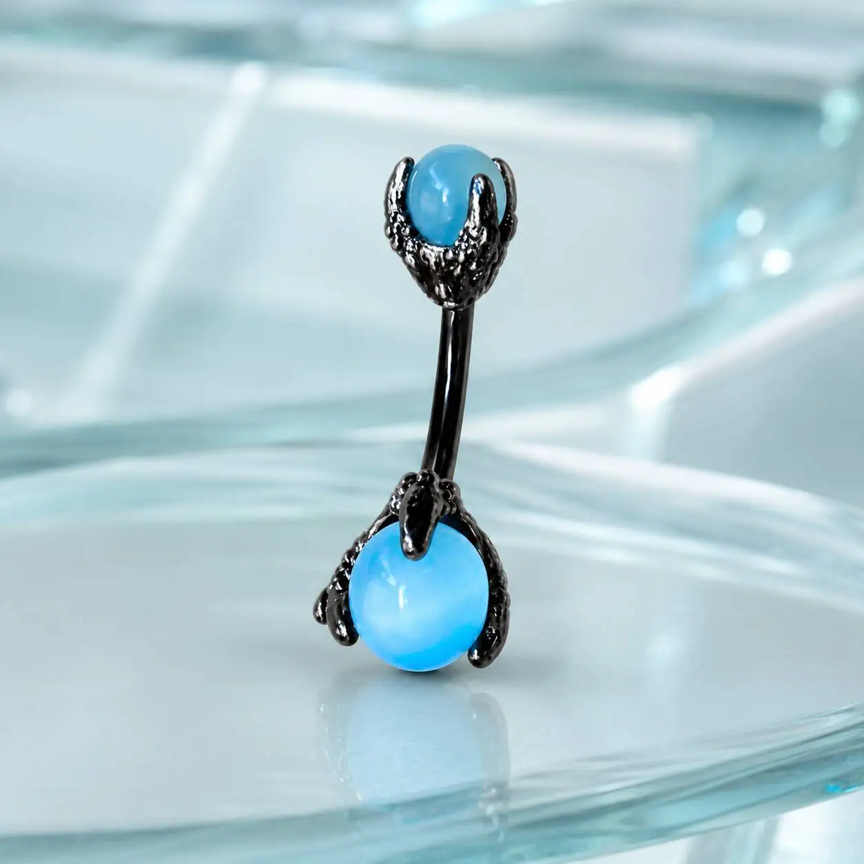 blue-stone-belly-button-piercing-detail