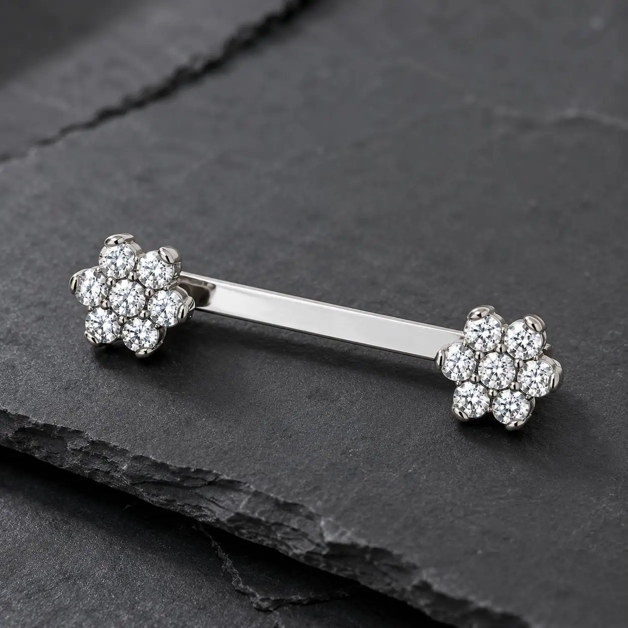 silver-crystal-surface-piercing-jewelry زیورآلات پیرسینگ سطحی ترقوه نقرهای با طراحی کریستالی